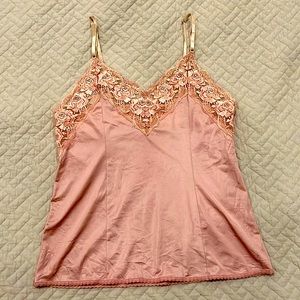 VTG Parisian lingerie. Sexy pink camisole with intricate lace trim. Small.